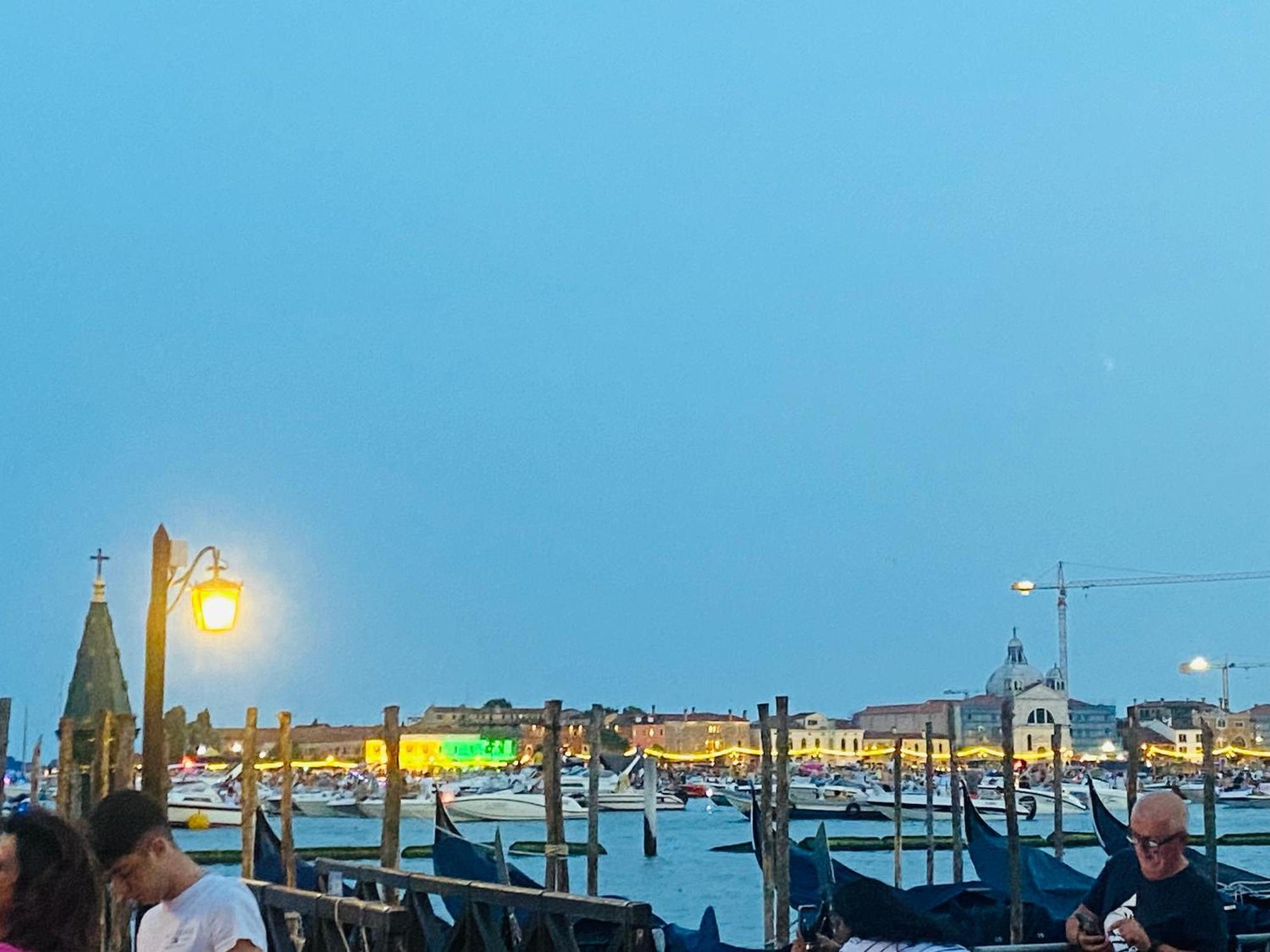 Апартаменты Multiproprieta Venezia Экстерьер фото